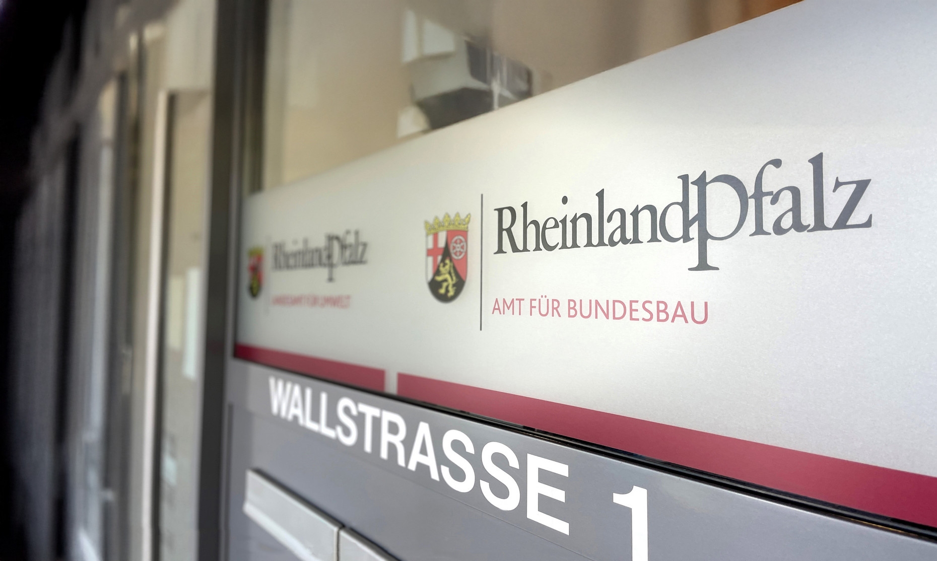 Amt für Bundesbau - Haupteingang